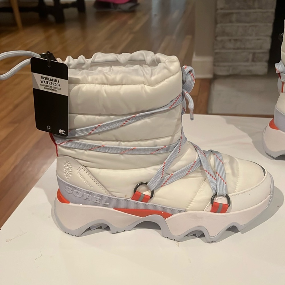 Free People FP MOVEMENT X Sorel kinetic impact NXT boots waterproof puffer boots